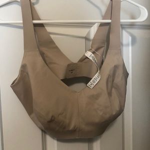 NWT Lululemon ‘Like Nothing’ bra
